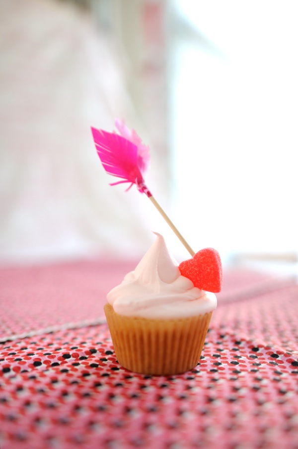 Ámor nyíl Valentine Cupcake mulch DIY | Oh Happy Day!